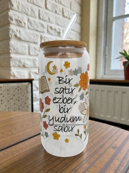 Bir Satır Ezber Pipetli Cam Bardak