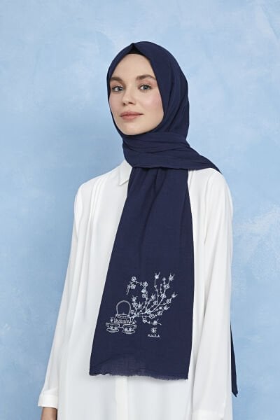 Organik Boyalı %100 Pamuk Şal Lacivert Arkadaşlık Nakışlı
