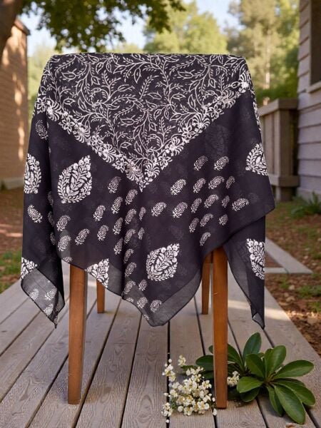 Desenli %100 Pamuk Kare Siyah Krem