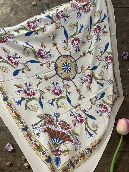 Desenli İnce Pamuk Vual 140*140cm Büyük Boy Kare %100 Pamuk