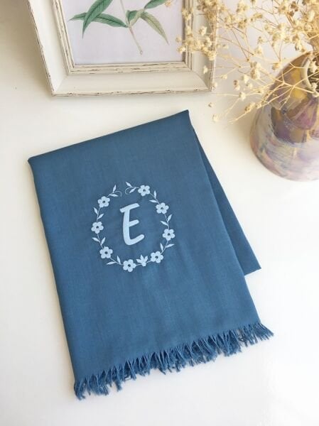 Düş Peşine Harf %100 Pamuk Şal Mavi (NAKIŞLI)